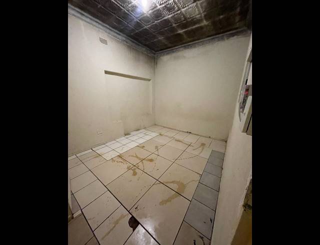 7 BEDROOM HOUSE FOR SALE IN ROSETTENVILLE